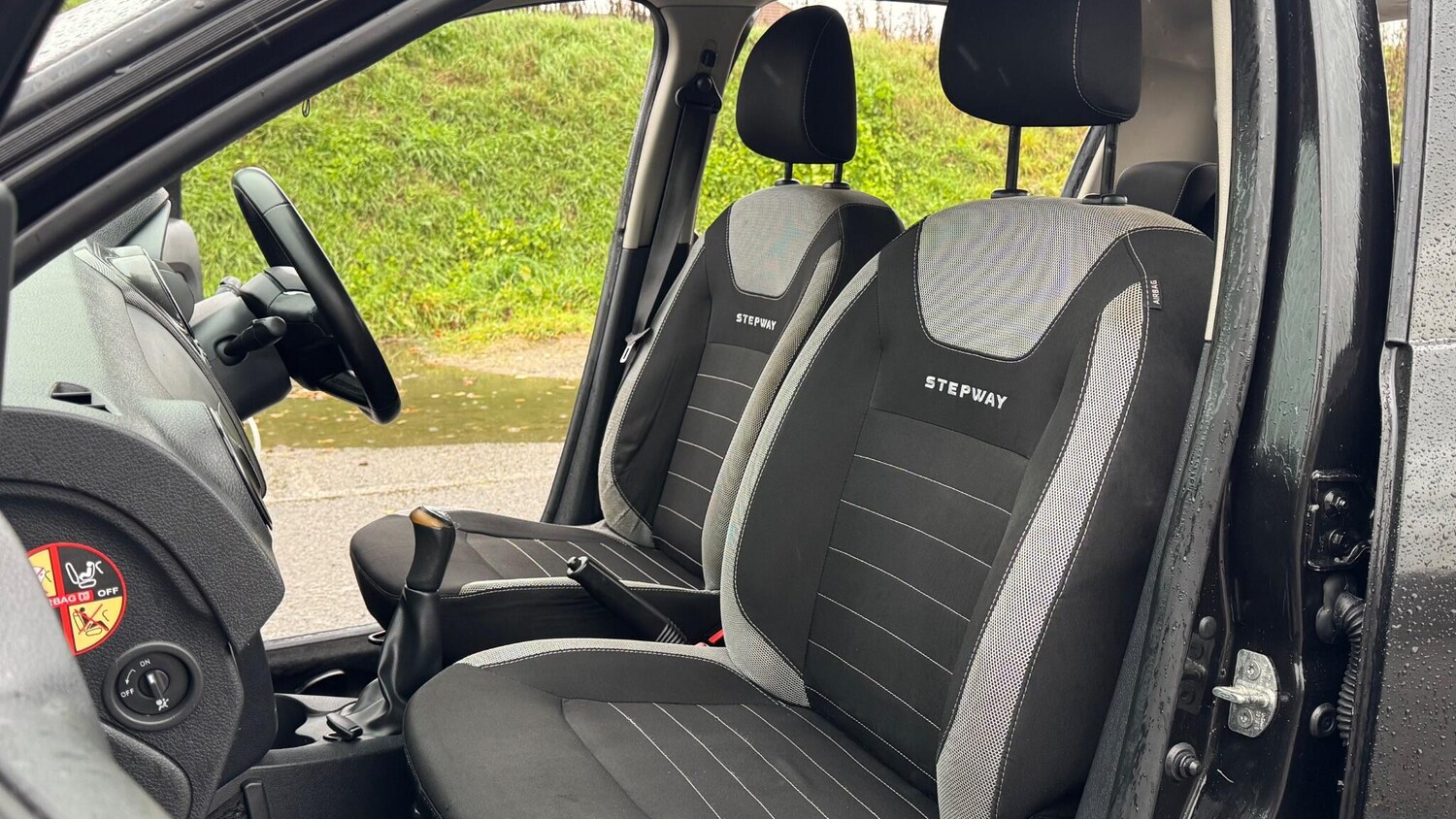 Used Dacia Sandero Stepway 2017 for sale - 76865471: Photo 37