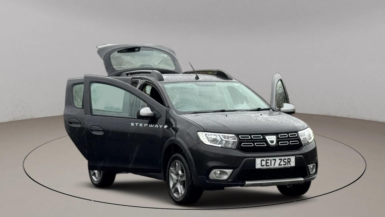 Used Dacia Sandero Stepway 2017 for sale - 76865471: Photo 8