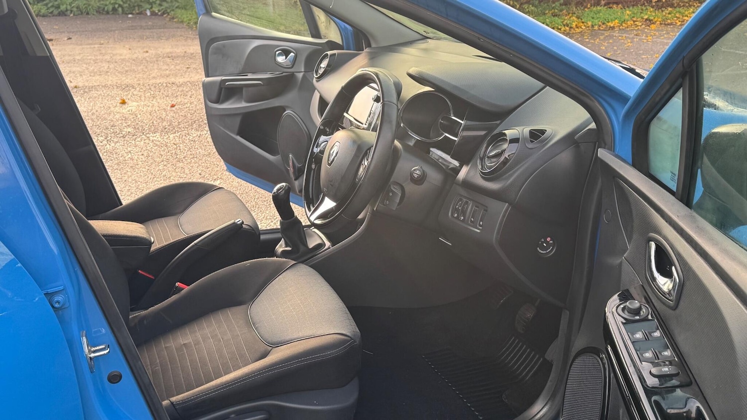 Used Renault Clio 2013 for sale - 77396650: Photo 22