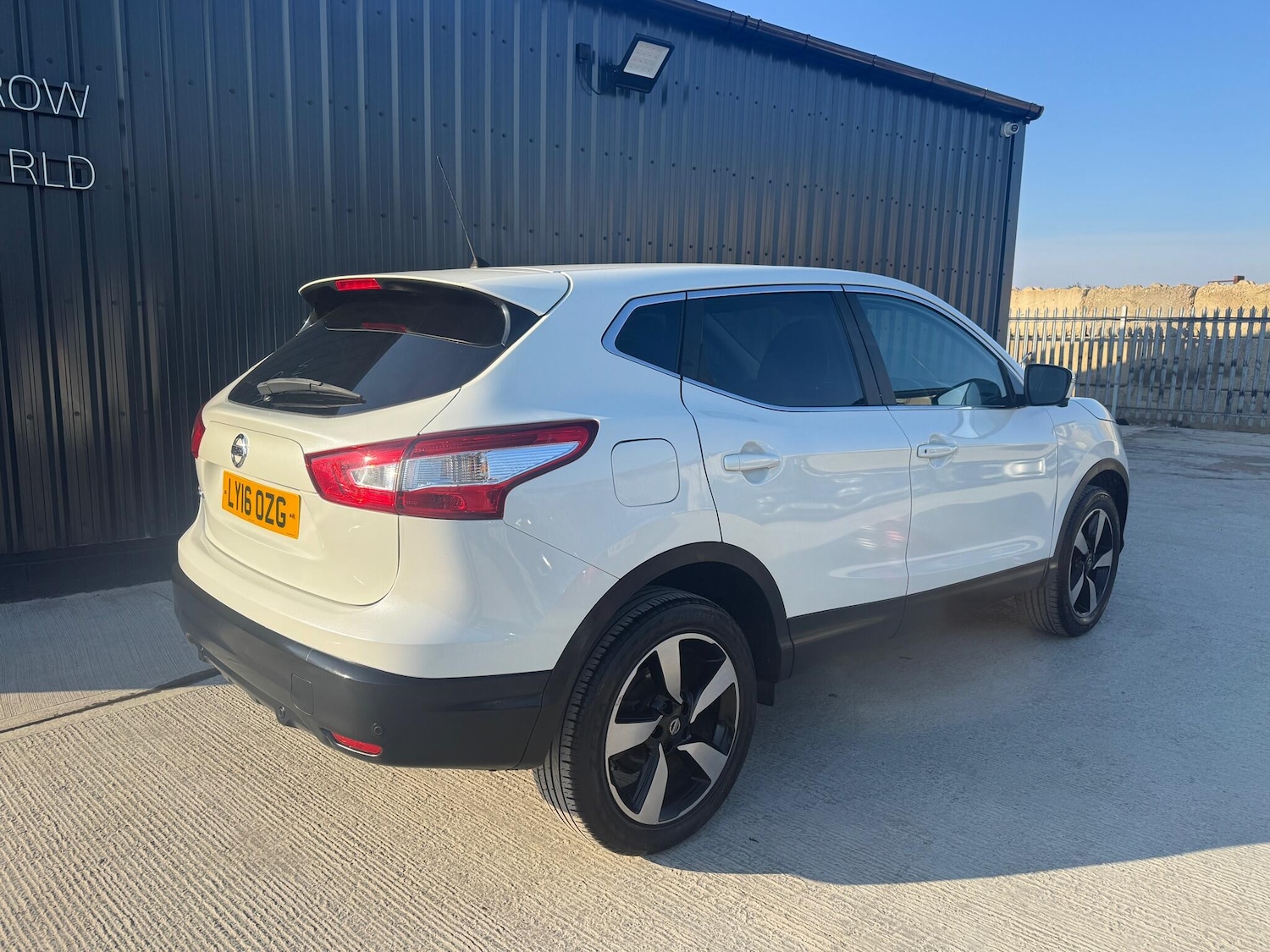 Used Nissan Qashqai 2016 for sale - 77978094: Photo 18