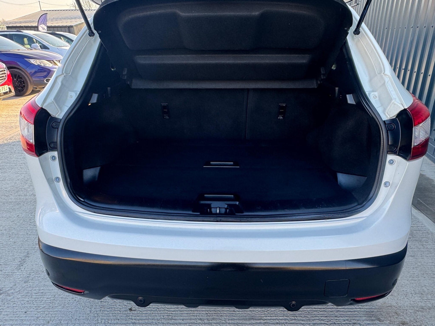 Used Nissan Qashqai 2016 for sale - 77978094: Photo 38