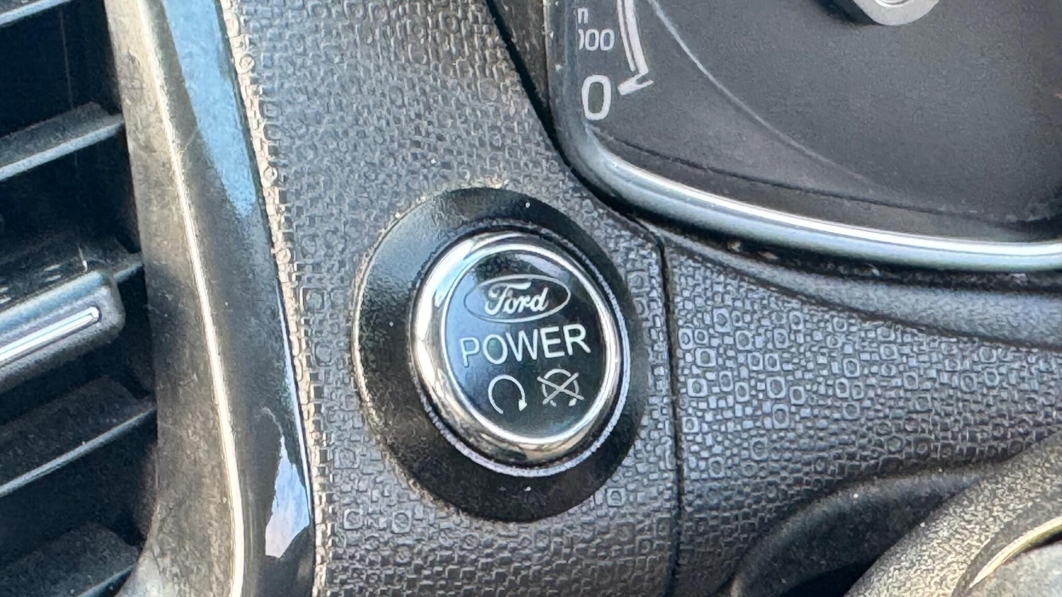 Used Ford Ecosport 2015 for sale - 76801822: Photo 36