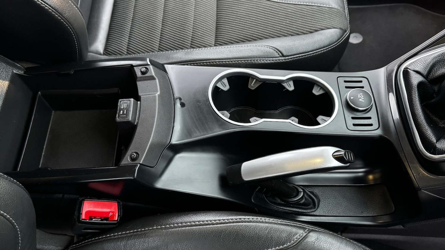 Used Ford Kuga 2015 for sale - 77344881: Photo 21