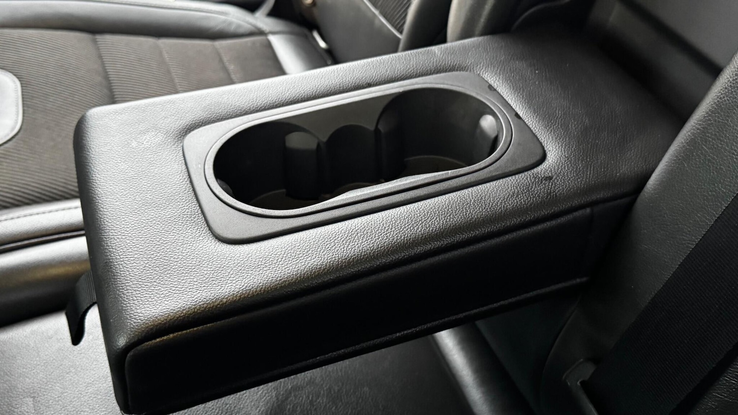 Used Ford Kuga 2015 for sale - 77344881: Photo 33