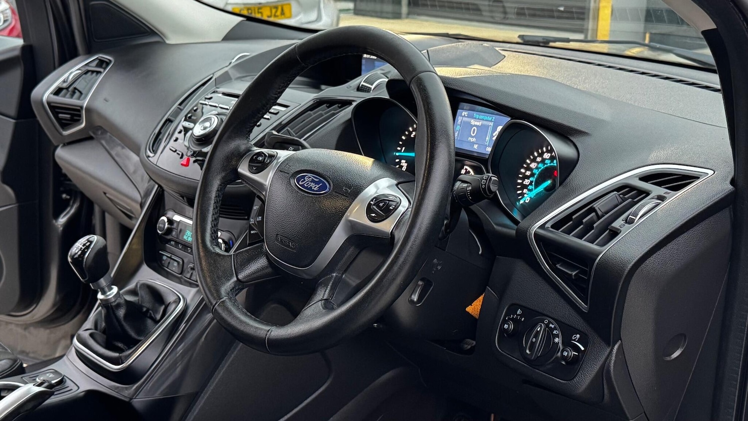 Used Ford Kuga 2015 for sale - 77344881: Photo 52