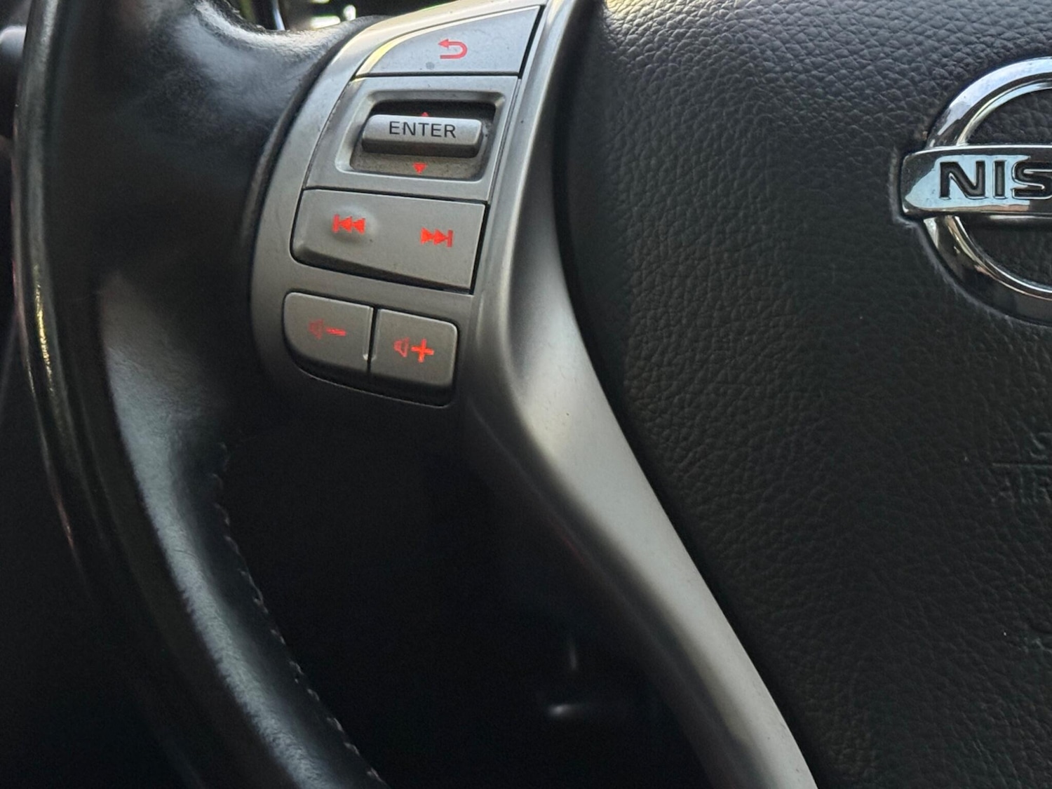 Used Nissan Qashqai 2015 for sale - 76671269: Photo 23