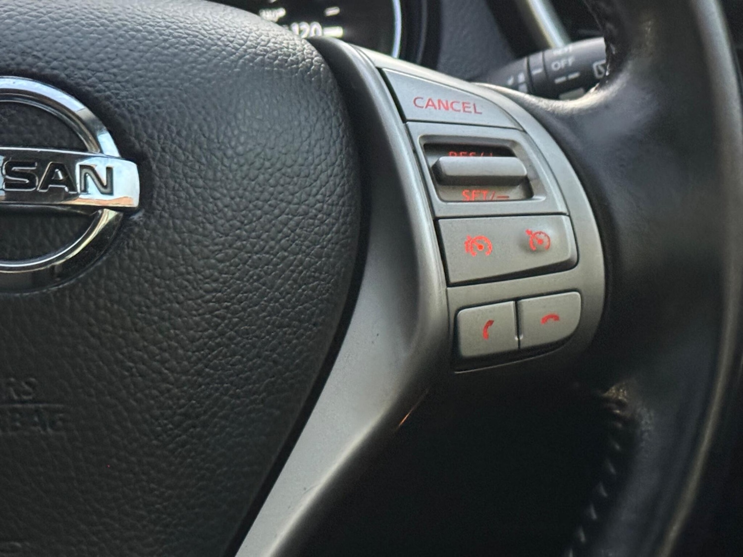 Used Nissan Qashqai 2015 for sale - 76671269: Photo 24