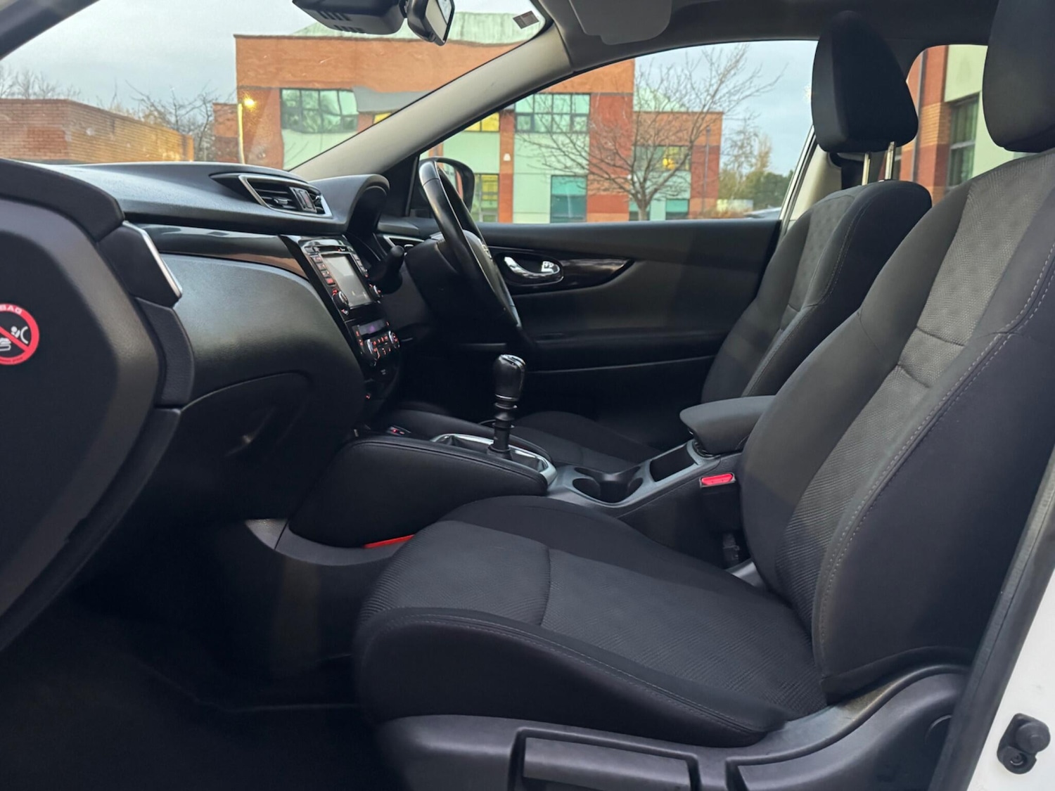 Used Nissan Qashqai 2015 for sale - 76671269: Photo 35