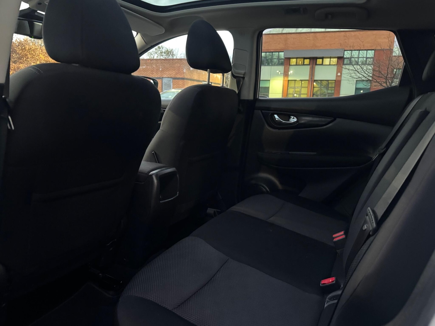 Used Nissan Qashqai 2015 for sale - 76671269: Photo 42