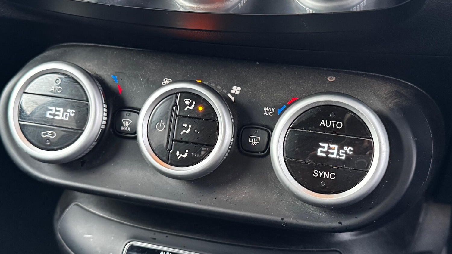 Used Fiat 500X 2016 for sale - 77253821: Photo 28