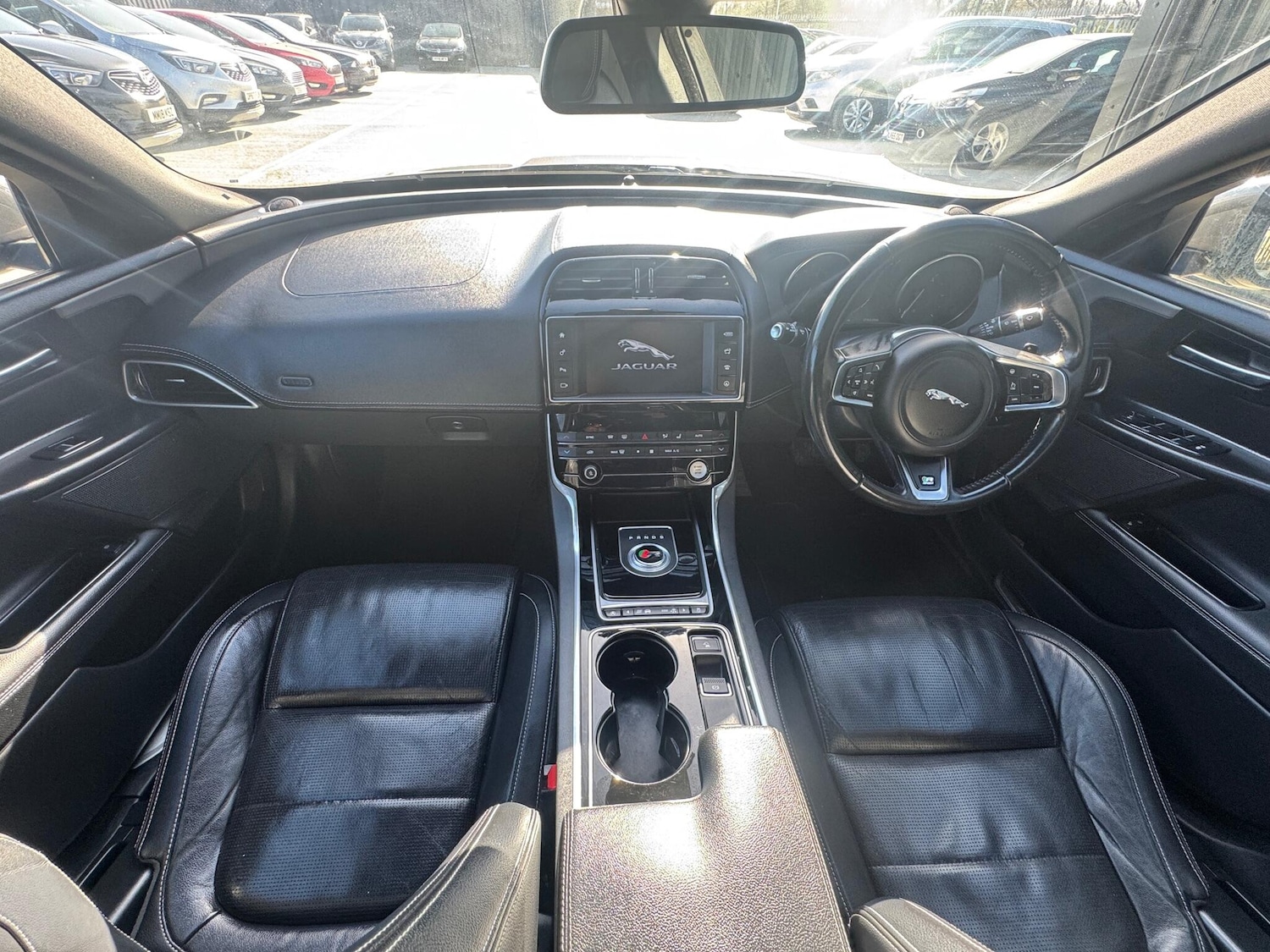 Used Jaguar XE 2016 for sale - 77925449: Photo 26