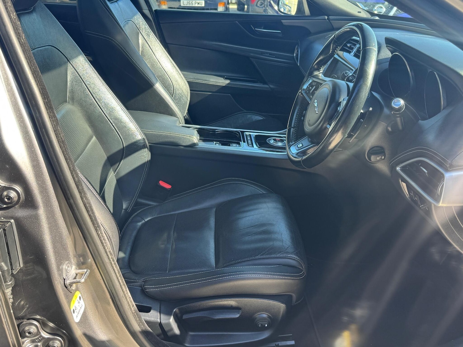 Used Jaguar XE 2016 for sale - 77925449: Photo 30