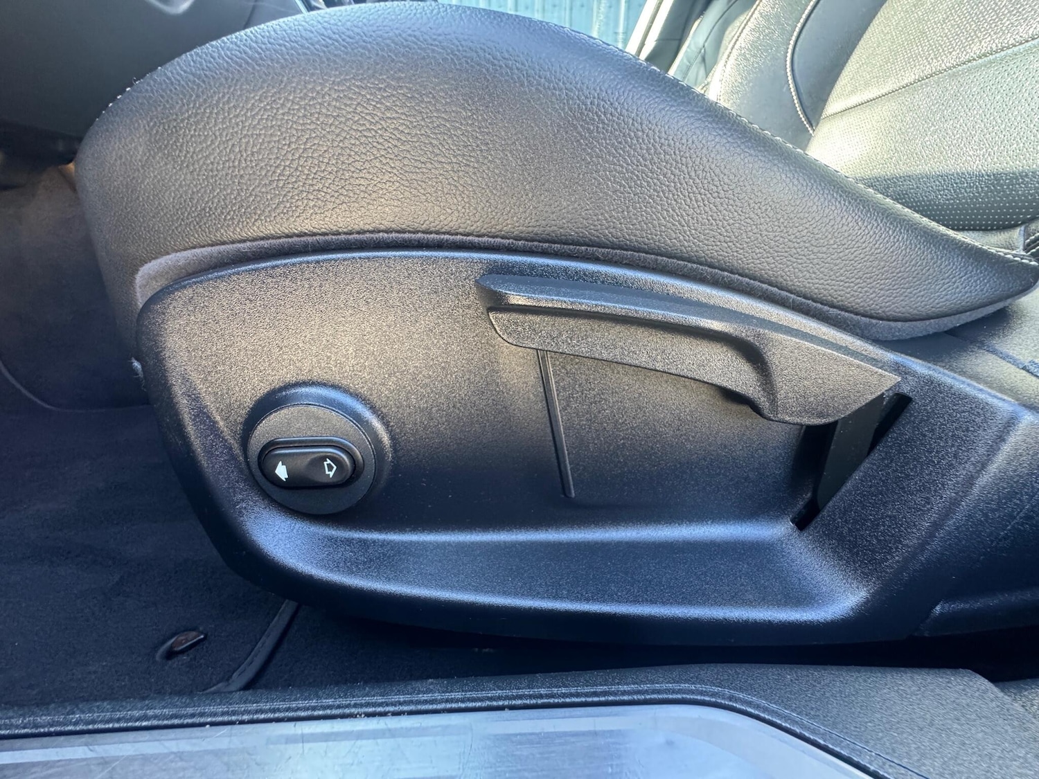 Used Jaguar XE 2016 for sale - 77925449: Photo 39