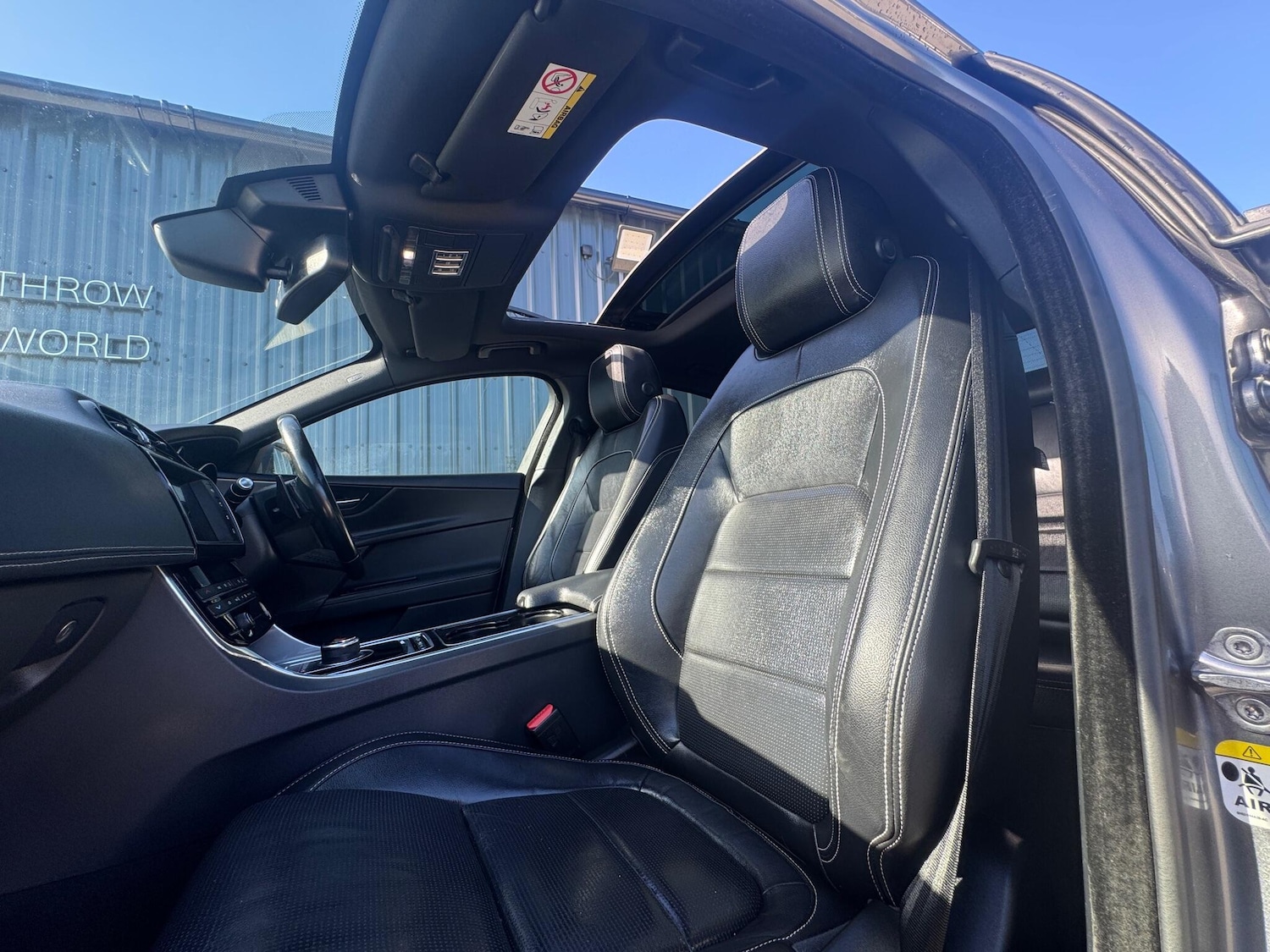 Used Jaguar XE 2016 for sale - 77925449: Photo 55