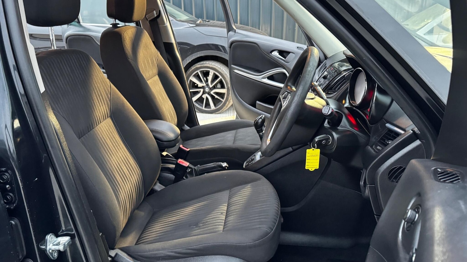 Used Vauxhall Zafira 2014 for sale - 77345125: Photo 20