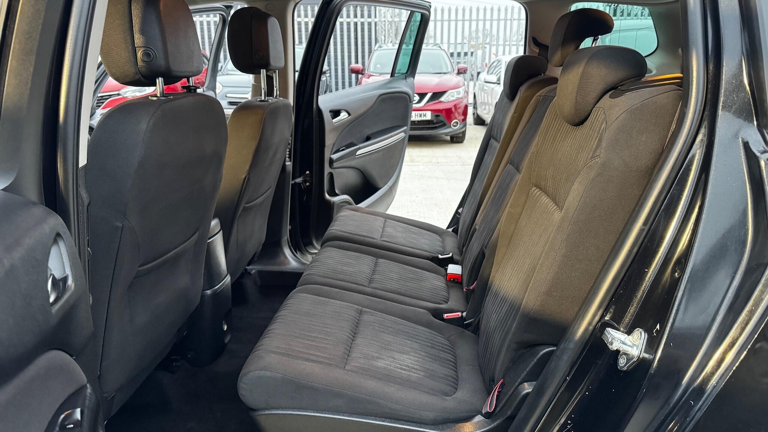 Used Vauxhall Zafira 2014 for sale - 77345125: Photo 26