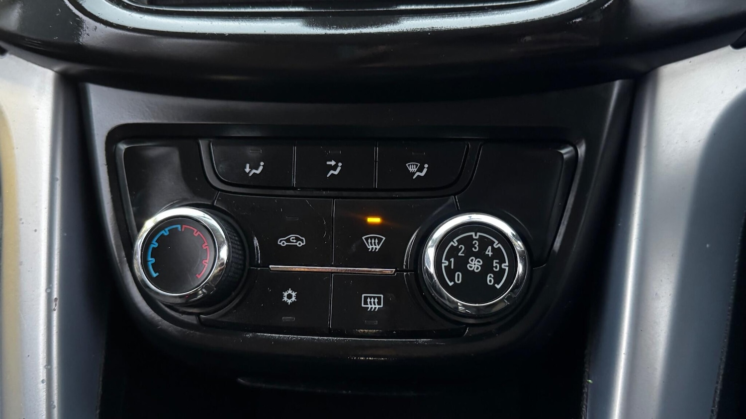 Used Vauxhall Zafira 2014 for sale - 77345125: Photo 33