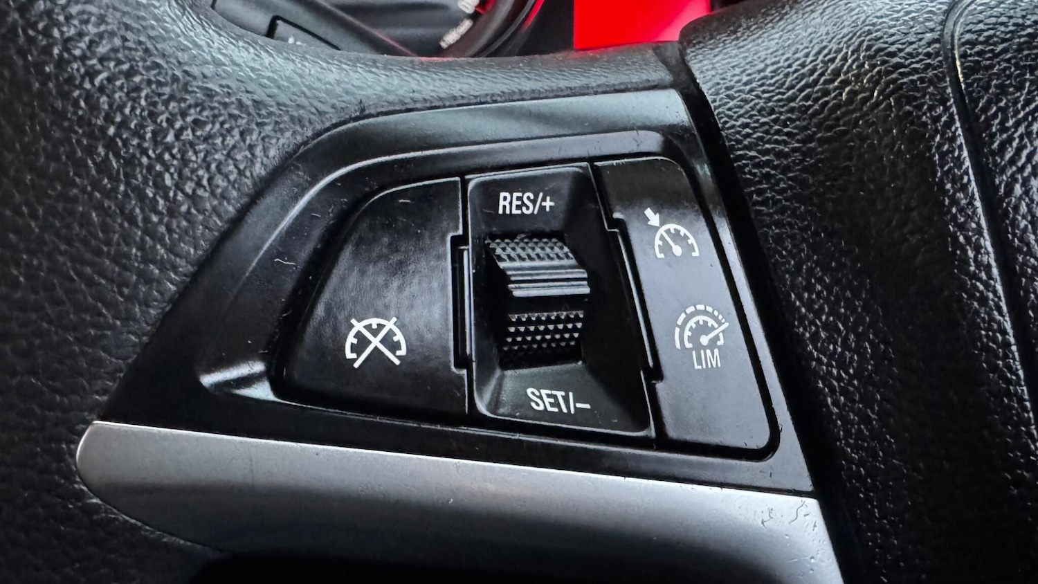 Used Vauxhall Zafira 2014 for sale - 77345125: Photo 34