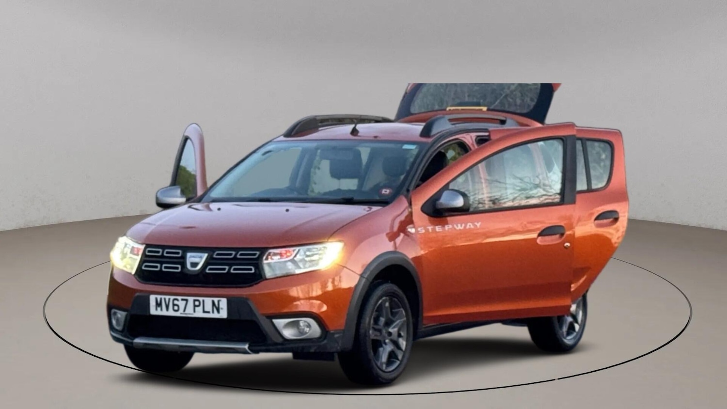 Used Dacia Sandero Stepway 2017 for sale - 76866102: Photo 10