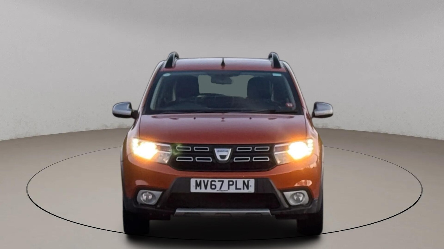 Used Dacia Sandero Stepway 2017 for sale - 76866102: Photo 2