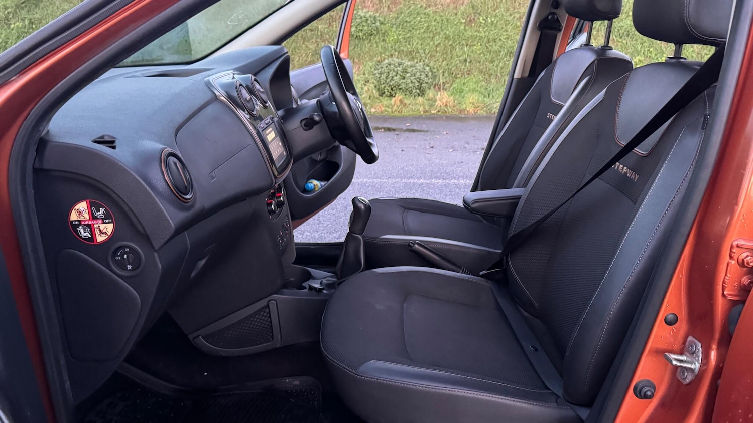 Used Dacia Sandero Stepway 2017 for sale - 76866102: Photo 31