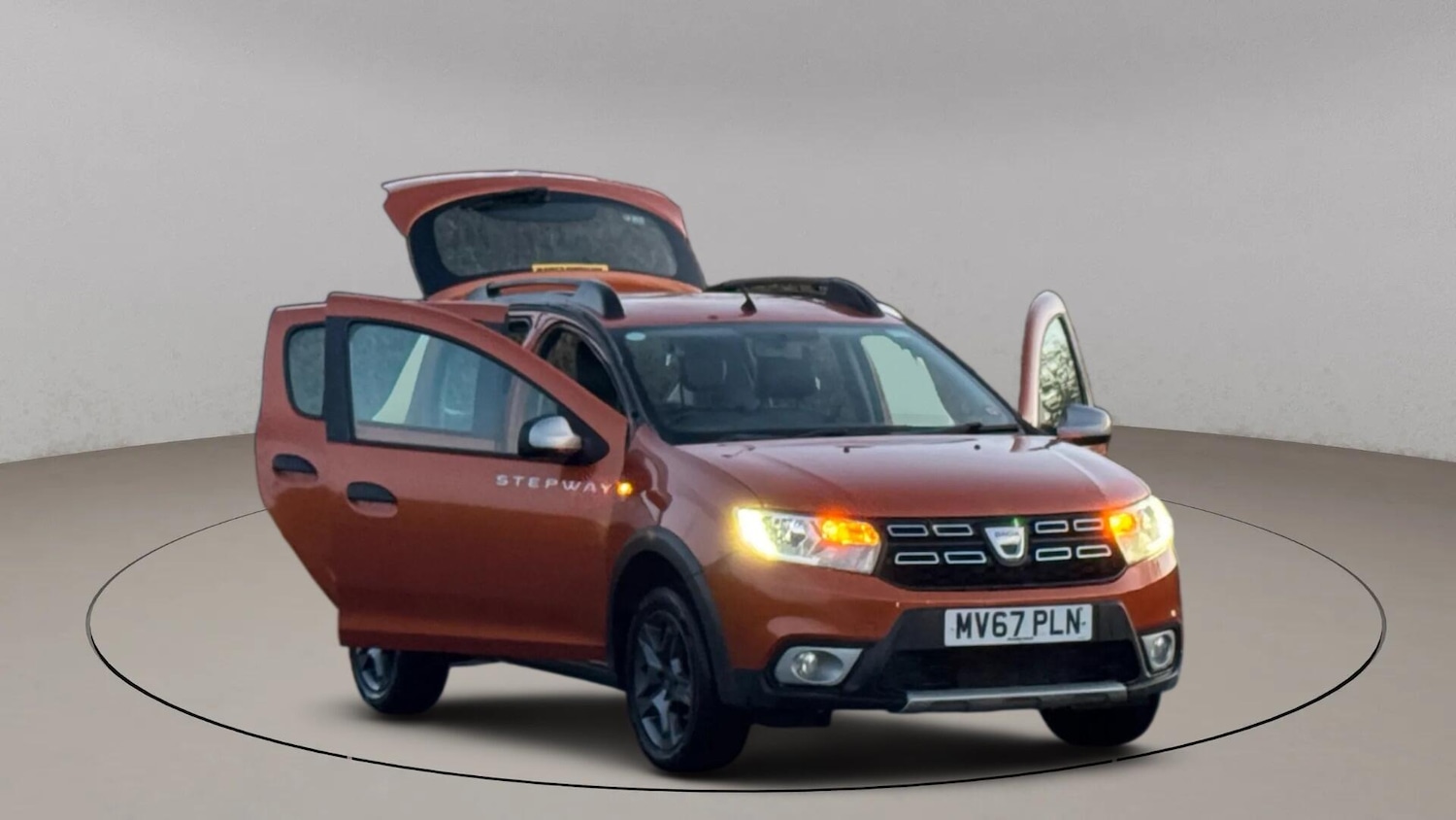 Used Dacia Sandero Stepway 2017 for sale - 76866102: Photo 7