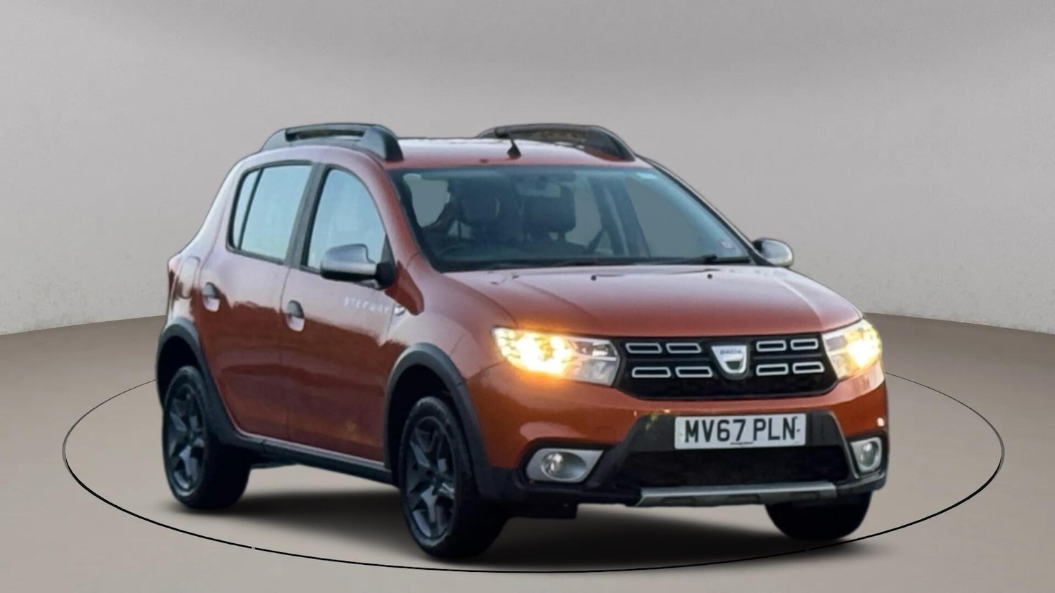 Used Dacia Sandero Stepway 2017 for sale - 76866102: Photo 8