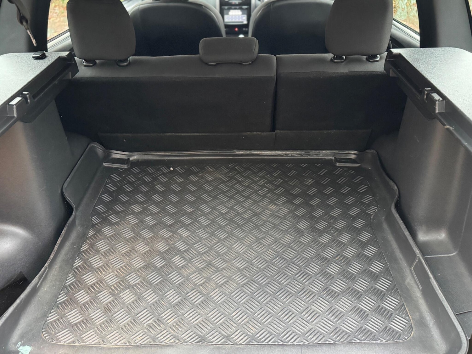 Used Dacia Duster 2017 for sale - 76780630: Photo 35