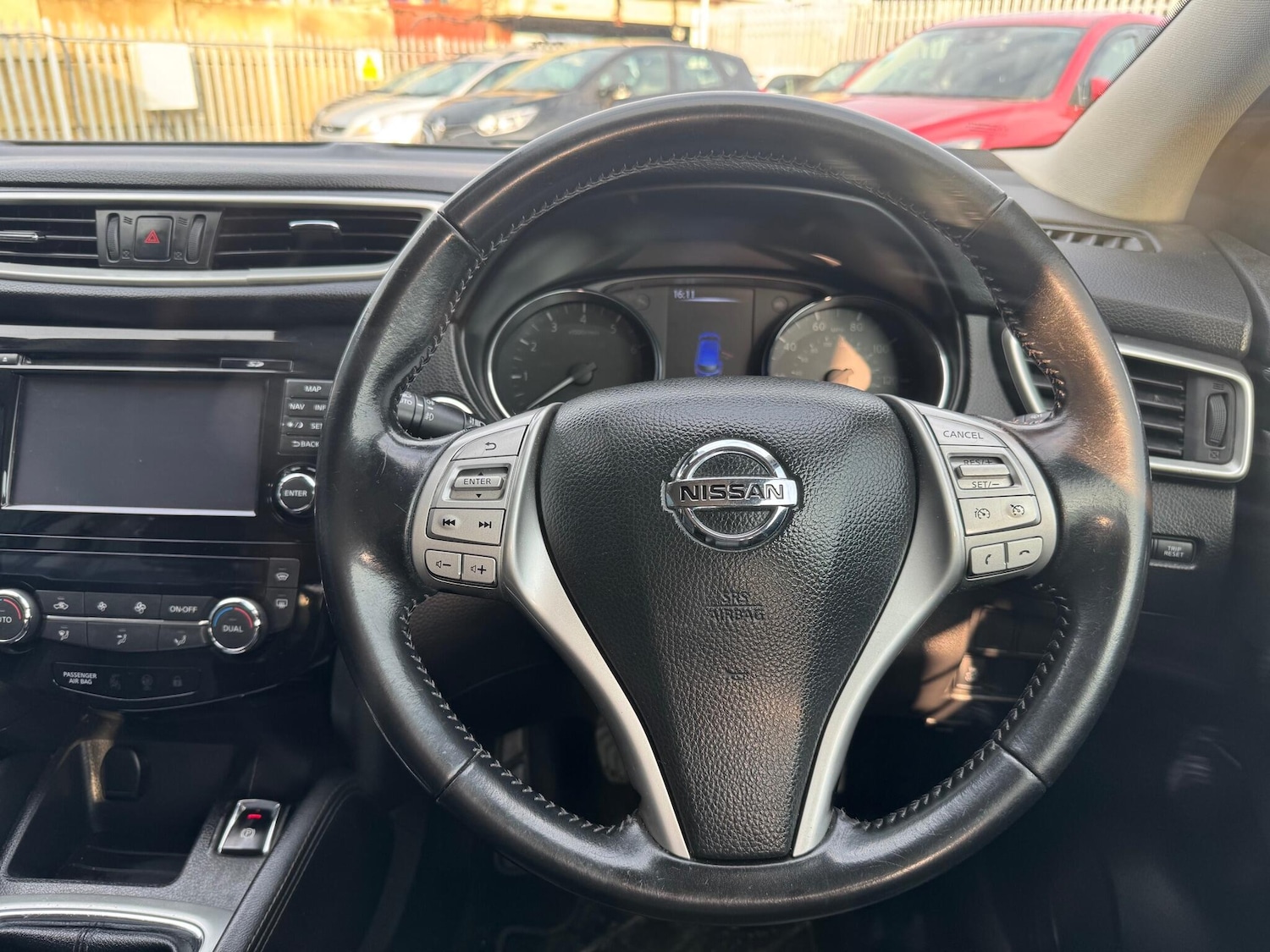 Used Nissan Qashqai 2015 for sale - 77524855: Photo 28