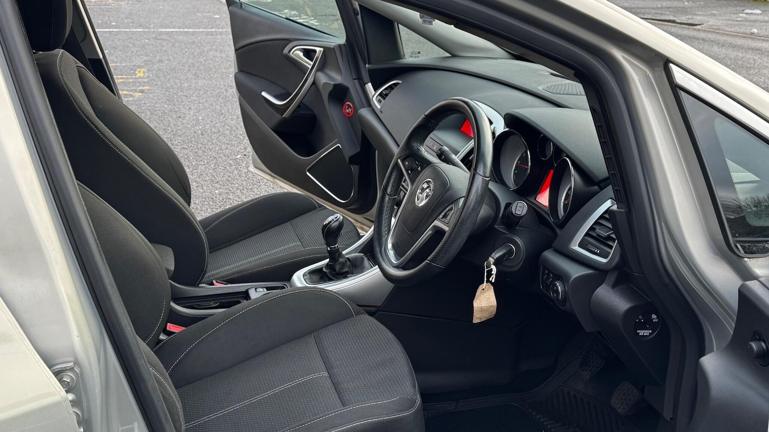 Used Vauxhall Astra 2010 for sale - 77267322: Photo 16