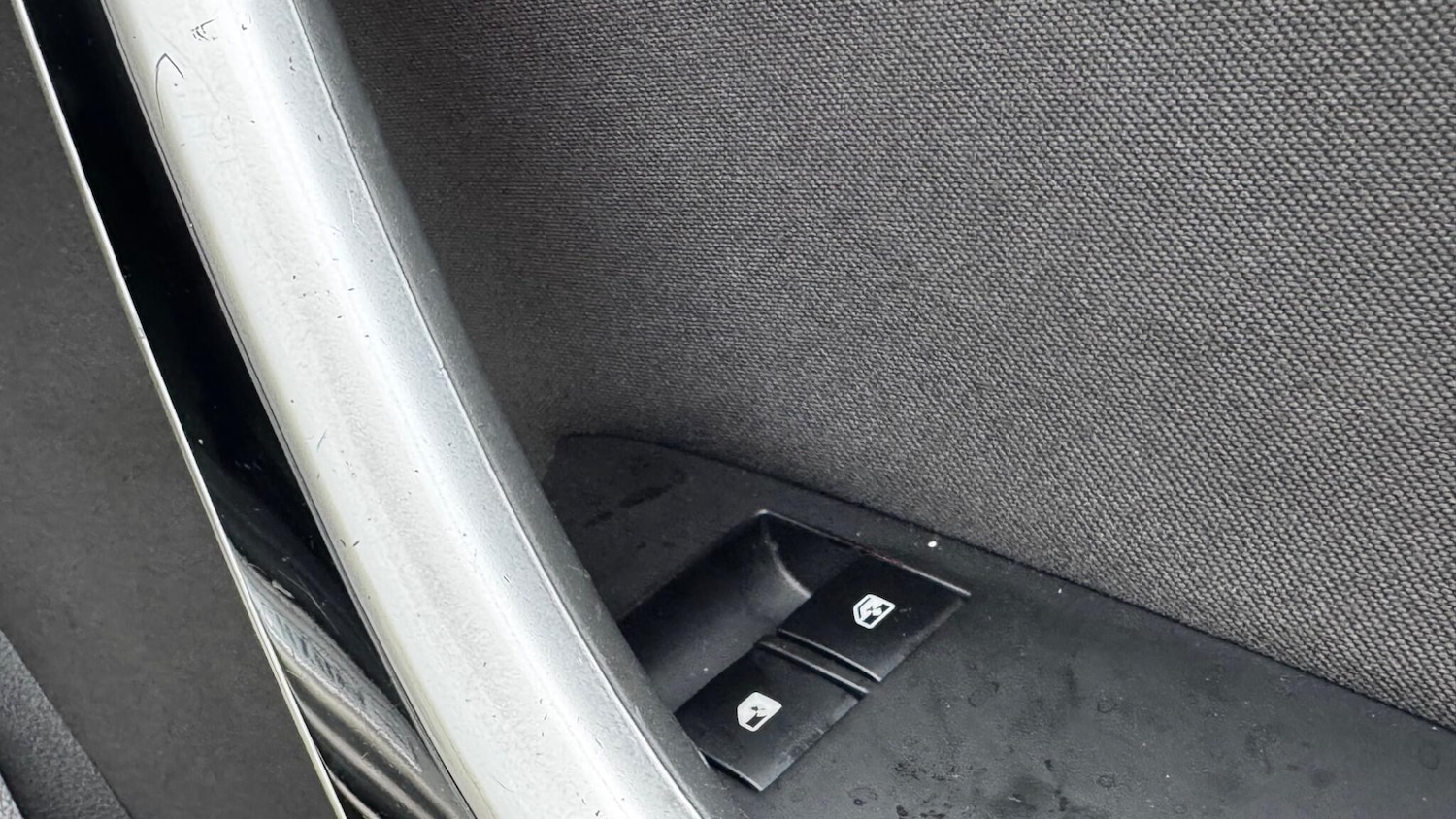 Used Vauxhall Astra 2010 for sale - 77267322: Photo 21