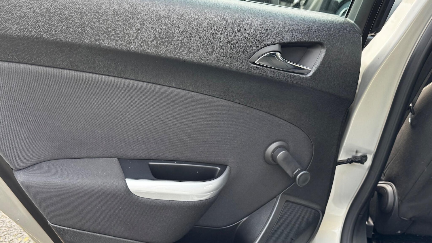 Used Vauxhall Astra 2010 for sale - 77267322: Photo 25