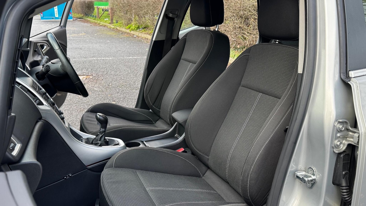 Used Vauxhall Astra 2010 for sale - 77267322: Photo 31