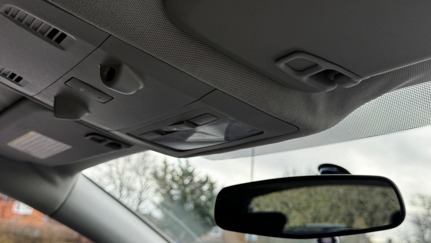 Used Vauxhall Astra 2010 for sale - 77267322: Photo 34