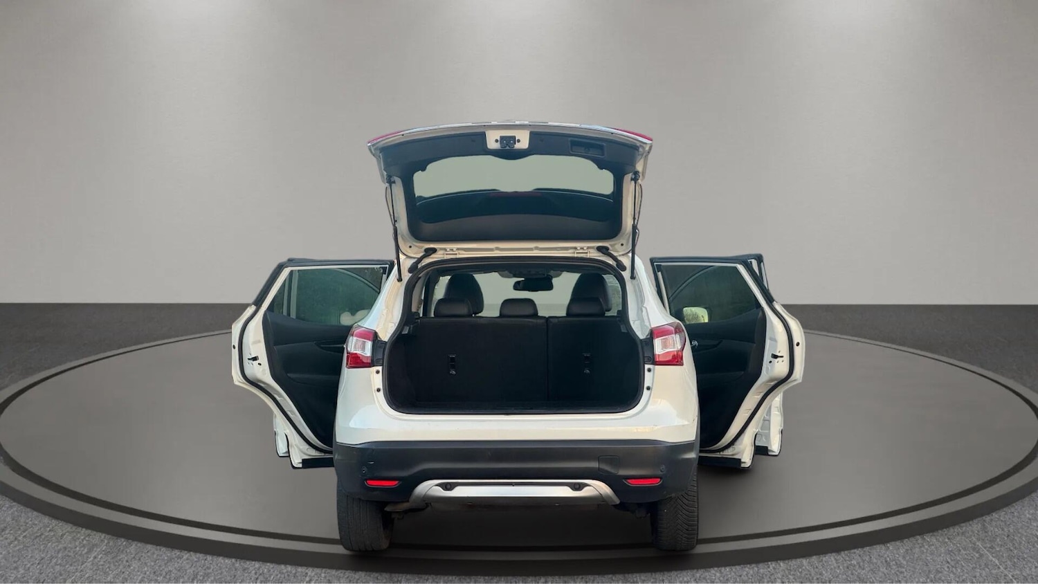 Used Nissan Qashqai 2015 for sale - 76597498: Photo 17