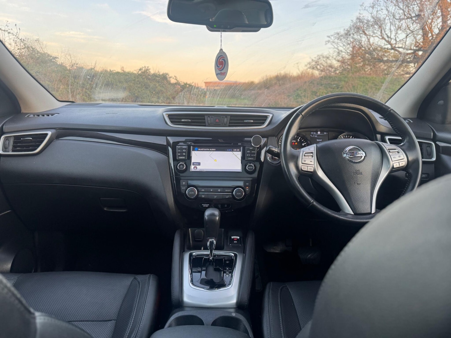 Used Nissan Qashqai 2015 for sale - 76597498: Photo 21