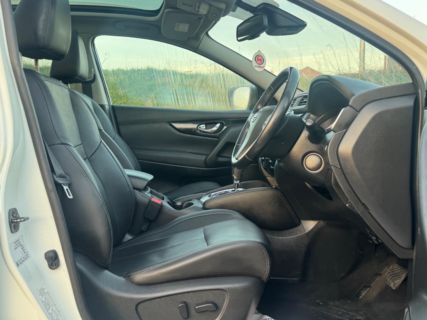 Used Nissan Qashqai 2015 for sale - 76597498: Photo 32