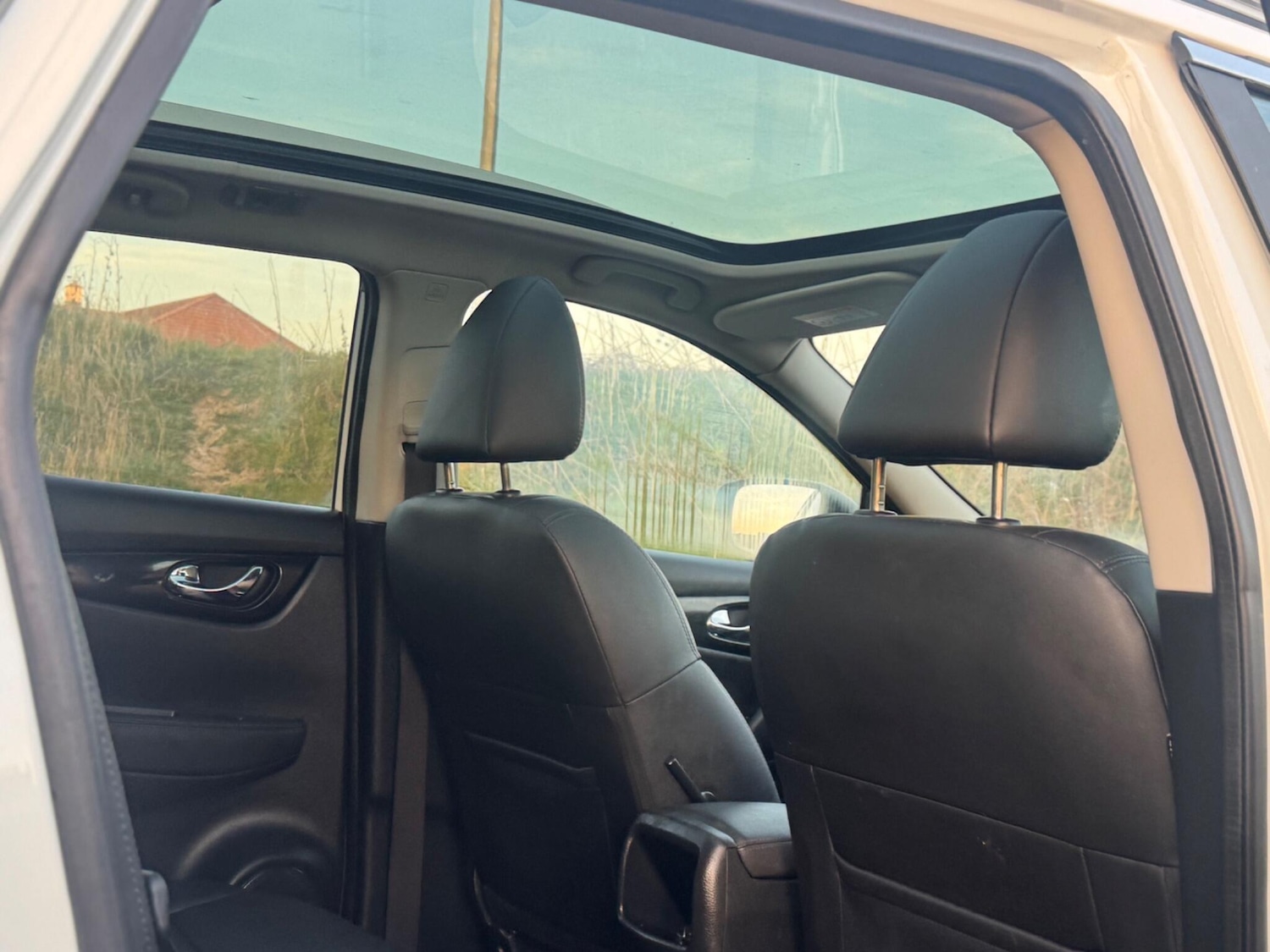 Used Nissan Qashqai 2015 for sale - 76597498: Photo 38