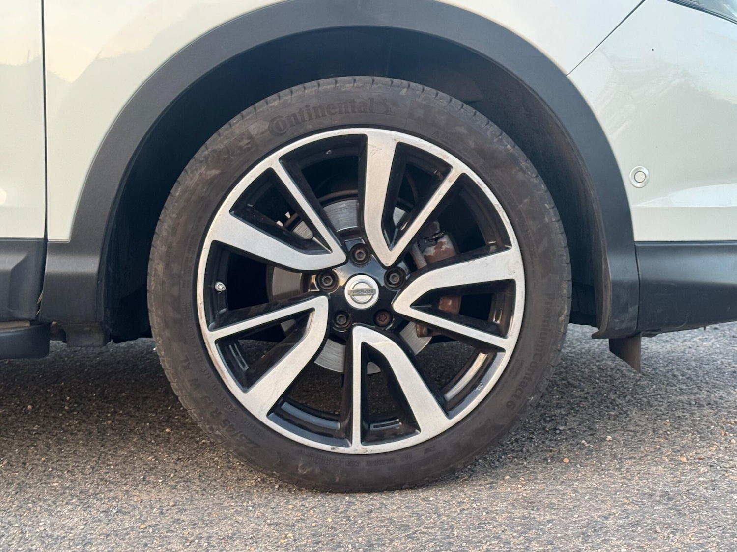 Used Nissan Qashqai 2015 for sale - 76597498: Photo 50