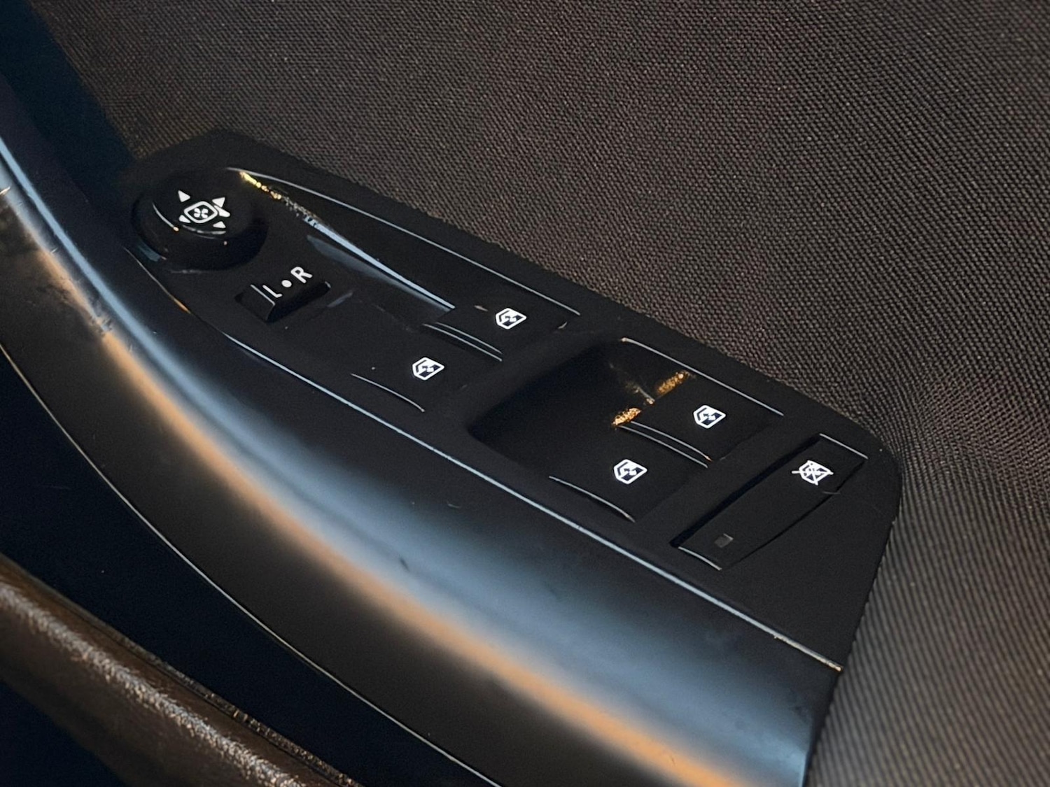 Used Vauxhall Astra 2017 for sale - 77255062: Photo 24