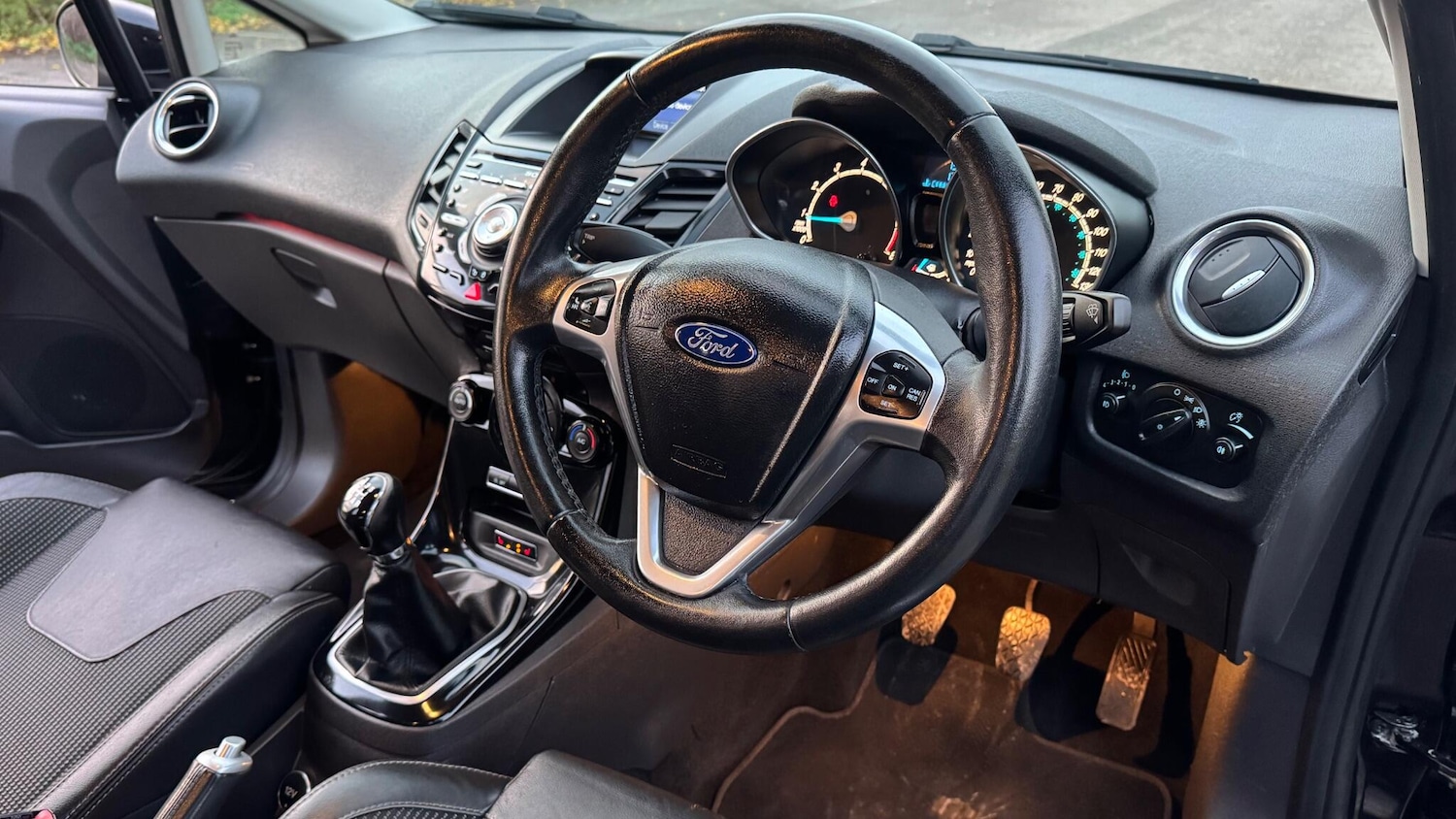 Used Ford Fiesta 2014 for sale - 76772145: Photo 17