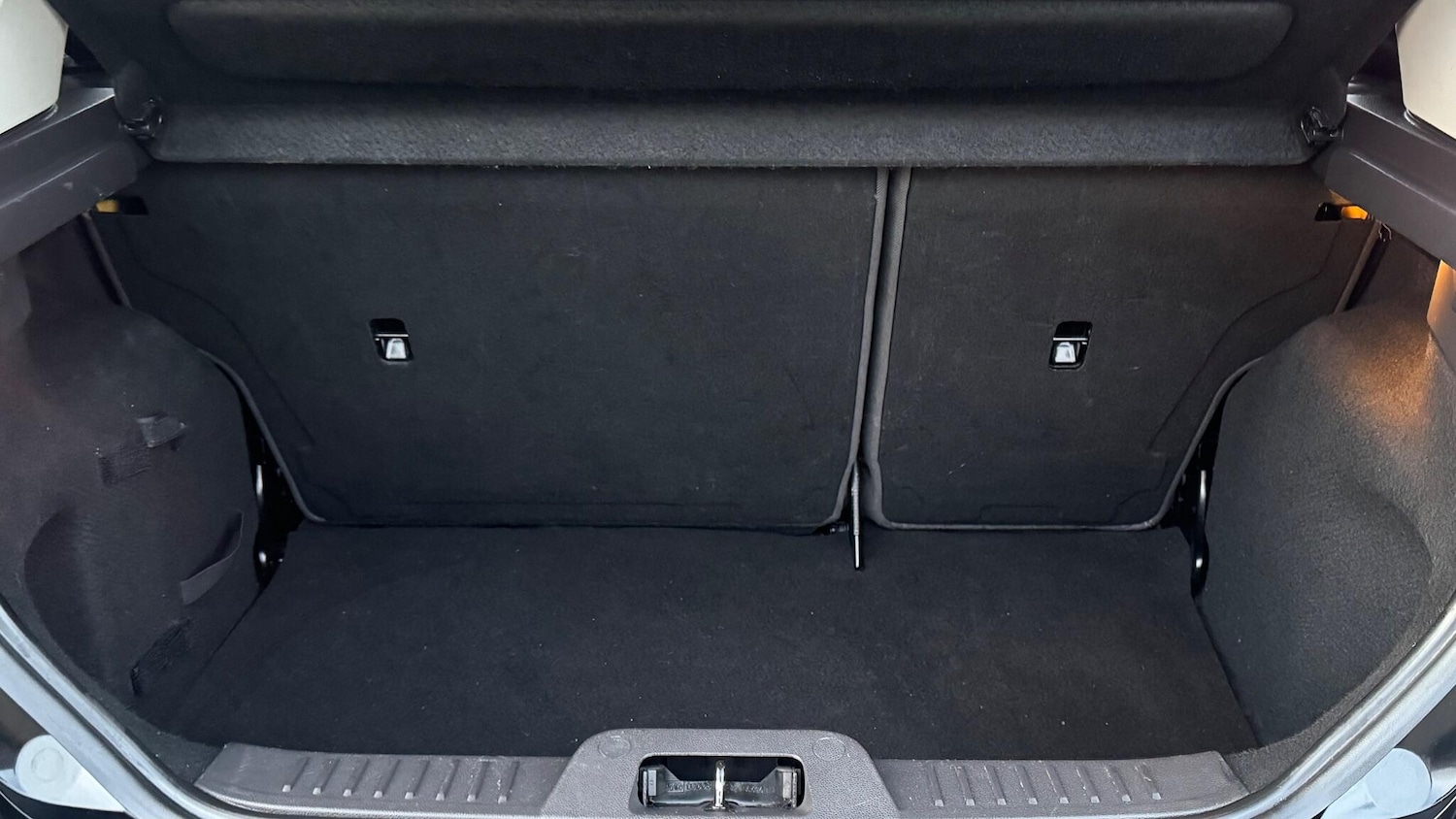 Used Ford Fiesta 2014 for sale - 76772145: Photo 38