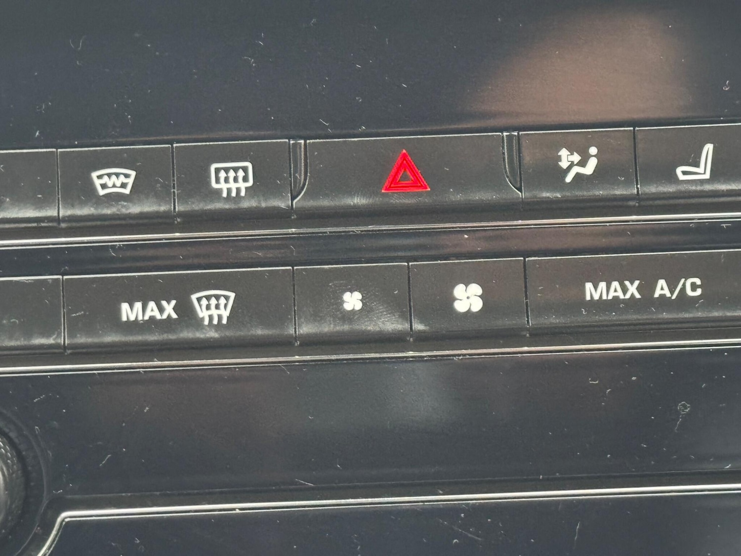 Used Jaguar XE 2016 for sale - 76585355: Photo 21