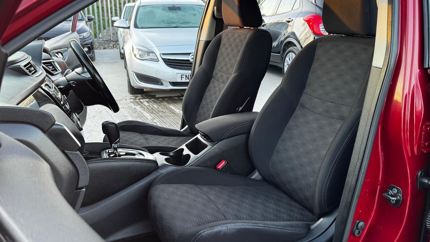 Used Nissan Qashqai for sale - 77670362: Photo 19