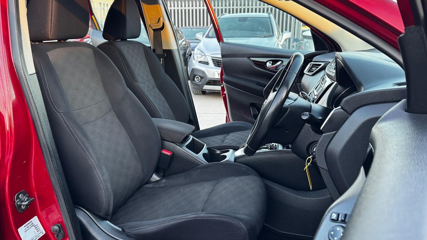 Used Nissan Qashqai for sale - 77670362: Photo 21