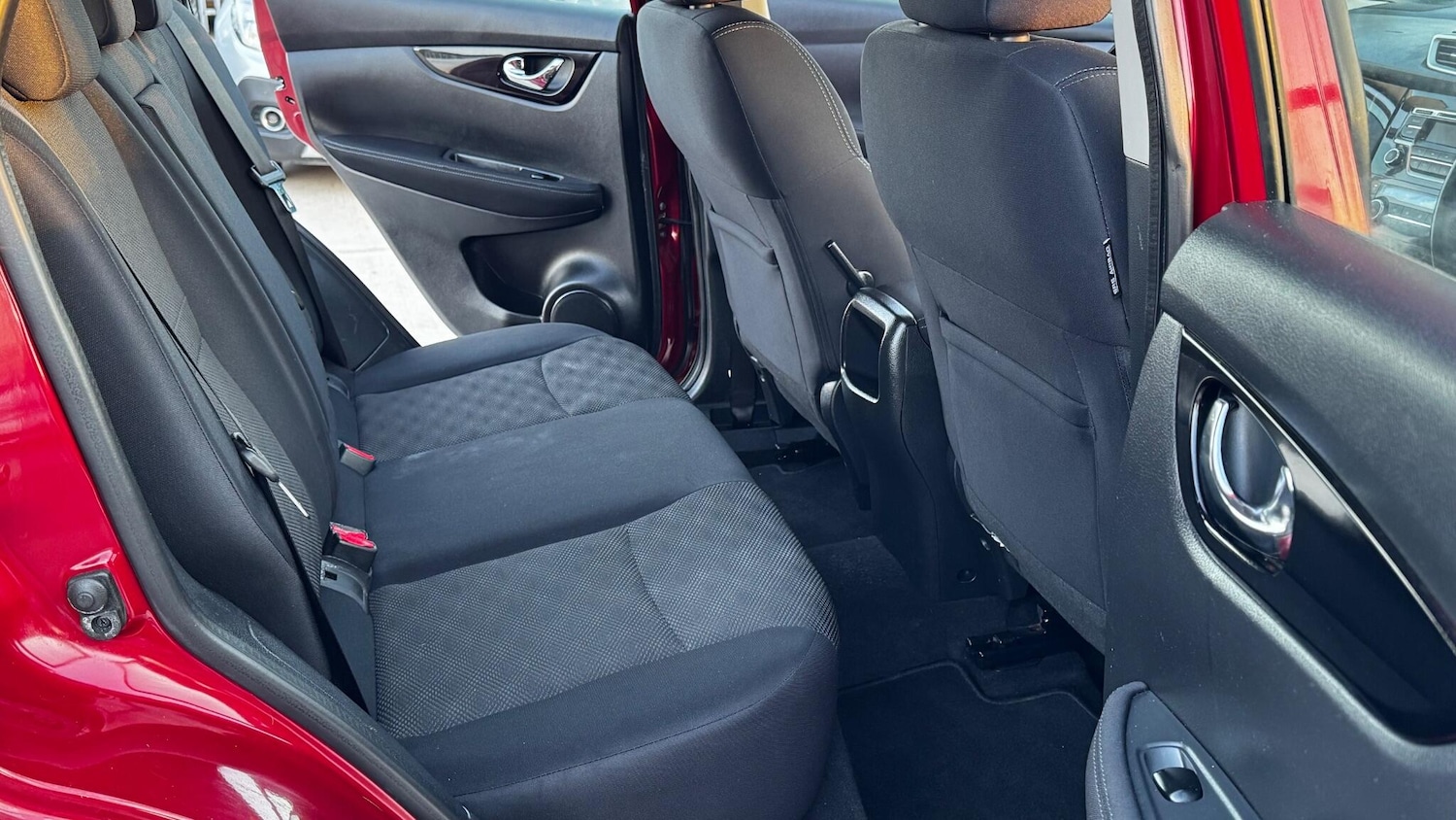 Used Nissan Qashqai for sale - 77670362: Photo 23