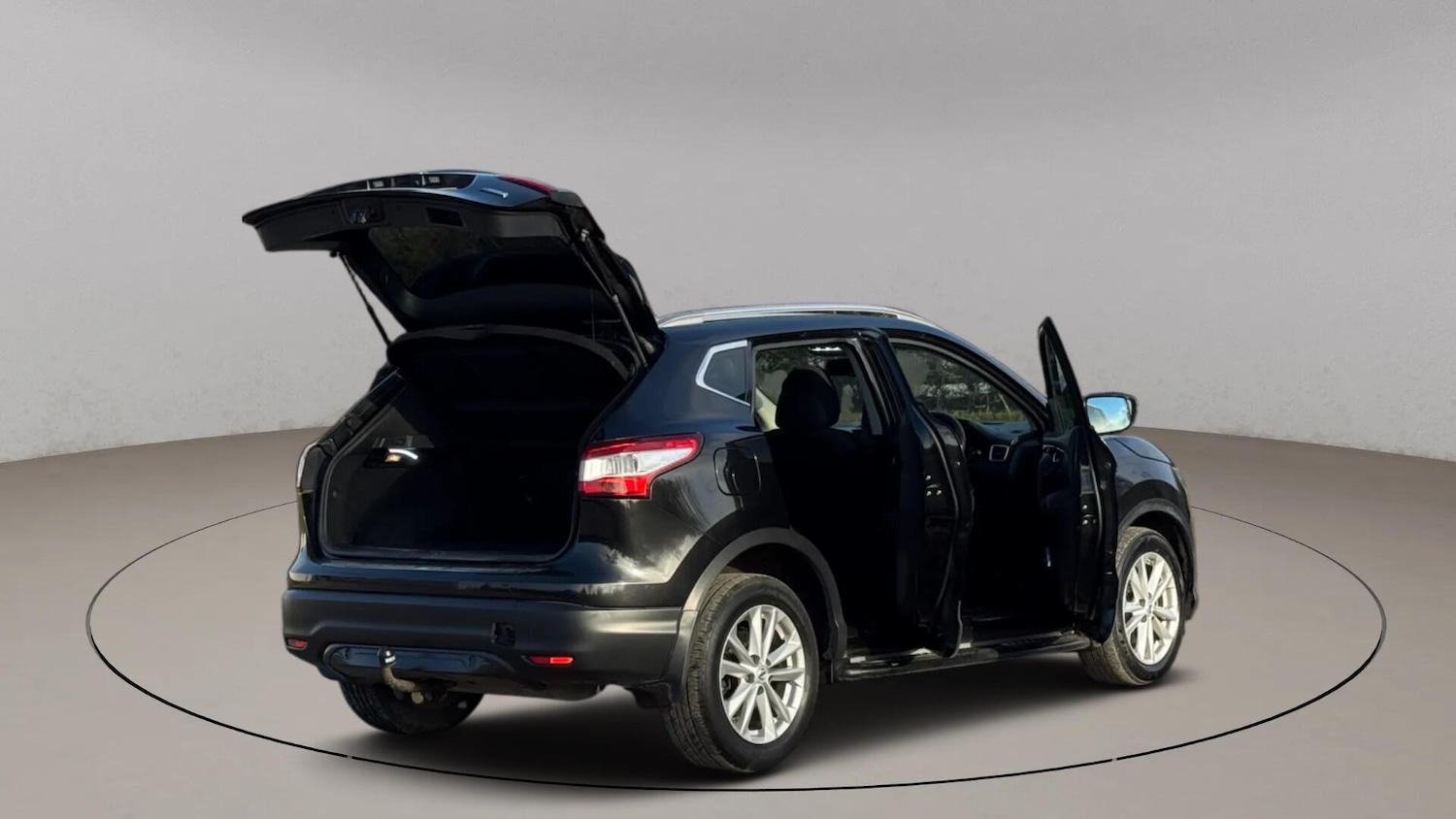 Used Nissan Qashqai 2015 for sale - 77097917: Photo 14