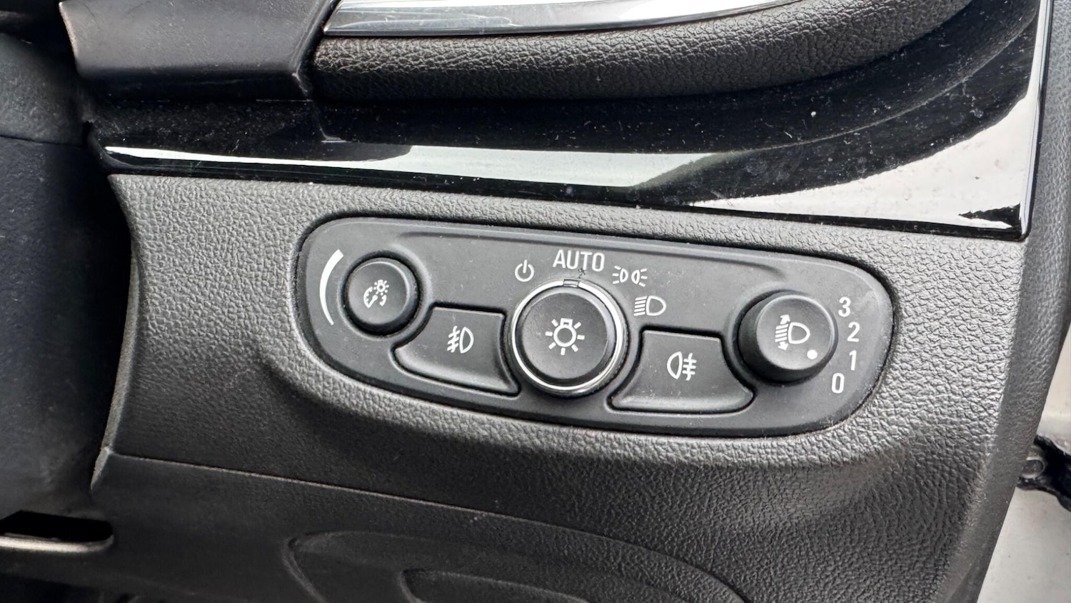 Used Vauxhall Mokka X 2018 for sale - 77202880: Photo 30