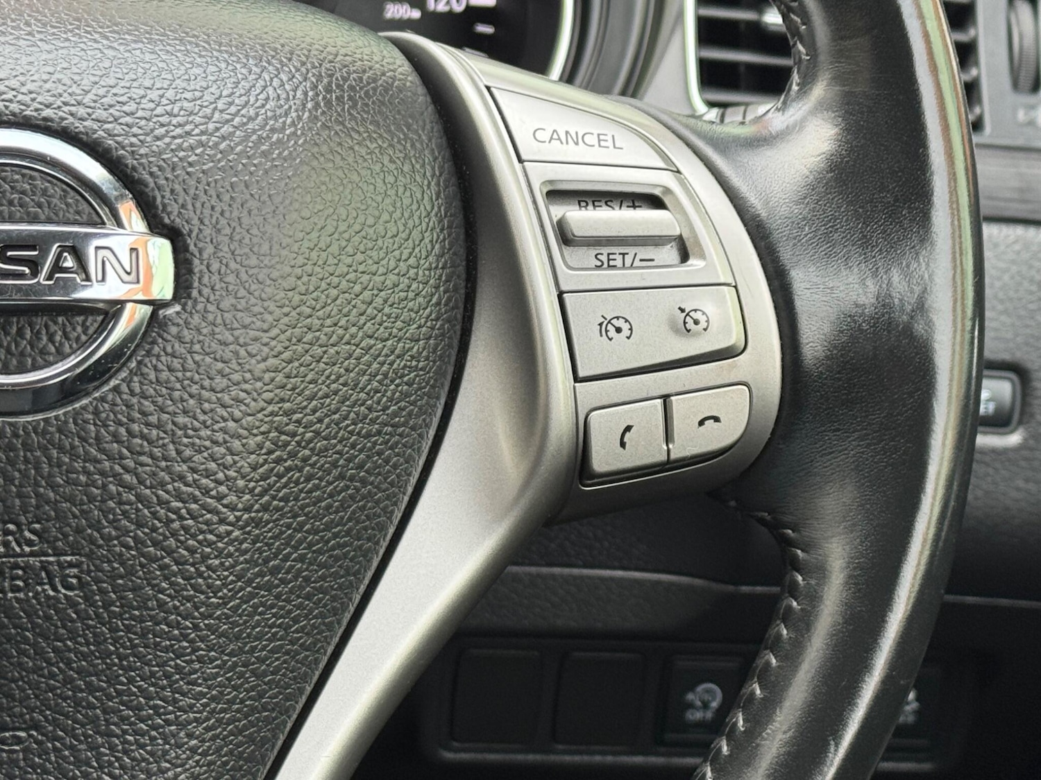 Used Nissan Pulsar 2015 for sale - 77345412: Photo 25