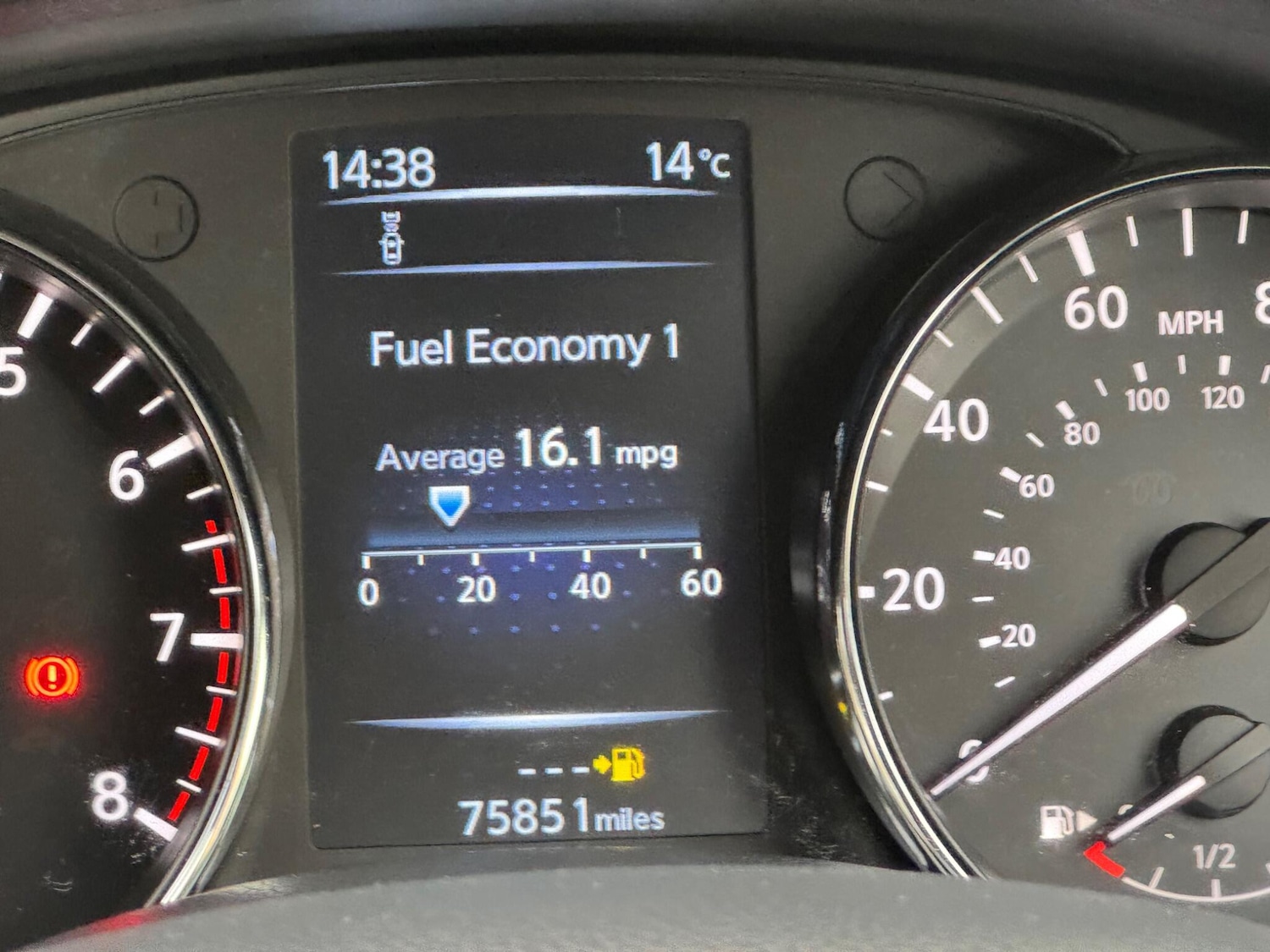 Used Nissan Pulsar 2015 for sale - 77345412: Photo 26